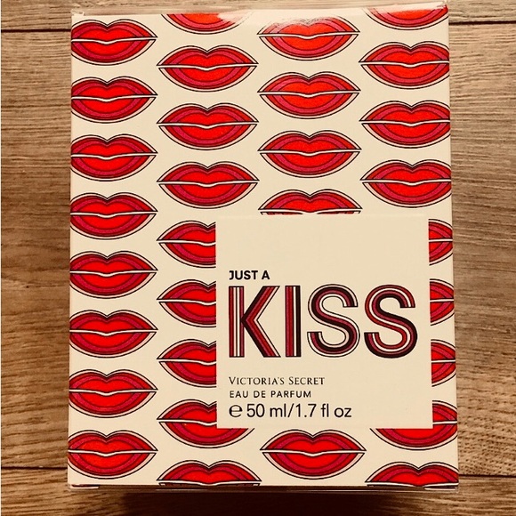VS JUST A KISS Fragrance 1.7 oz by Victoria’s Secret New & Sealed NWT